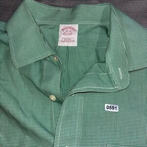 Brooks Brothers Mens 16-33 Traditional Fit Long Sleeve Button Up Shirt